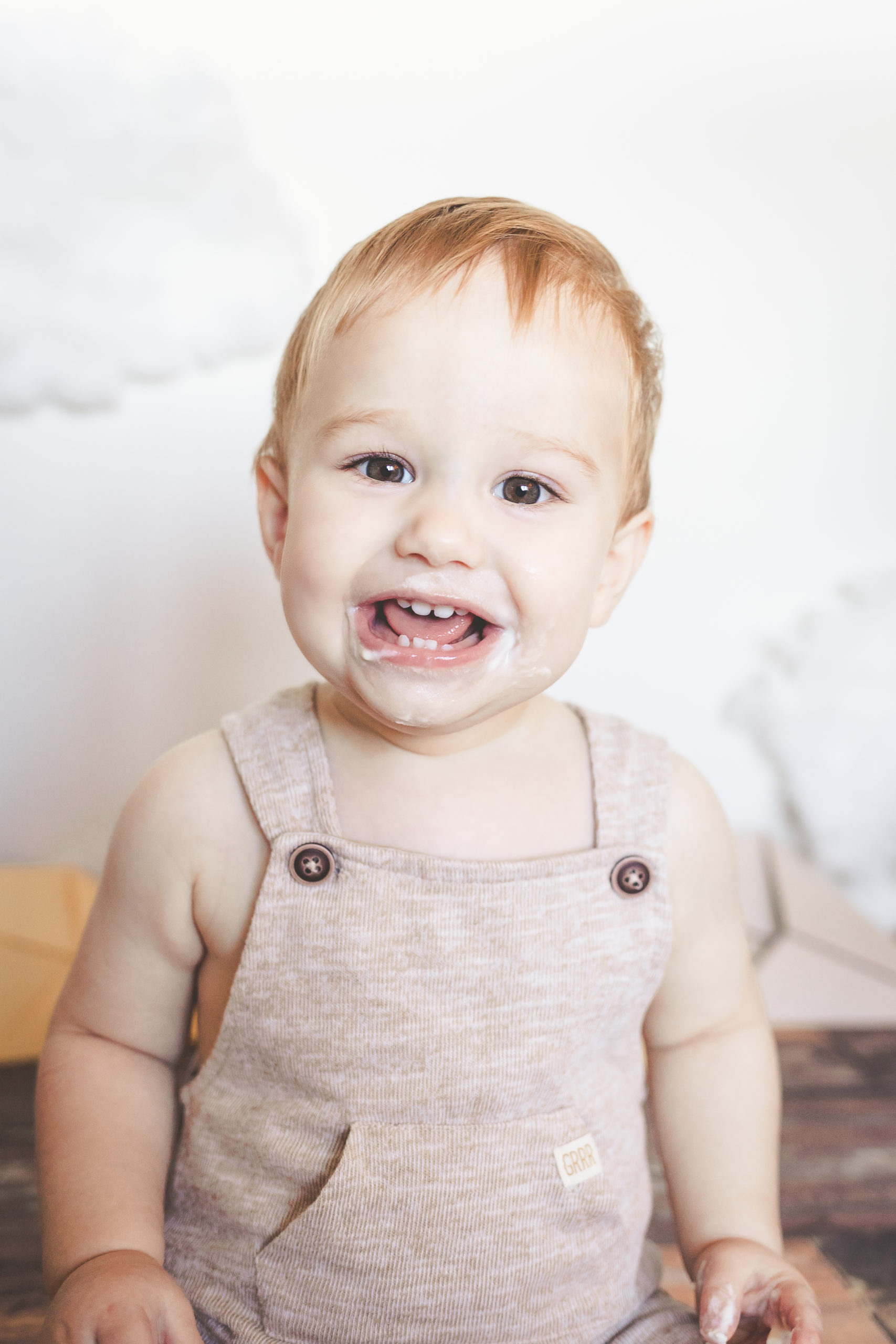 photo bébé gateau anniversaire studio homeostasie photographie Liège