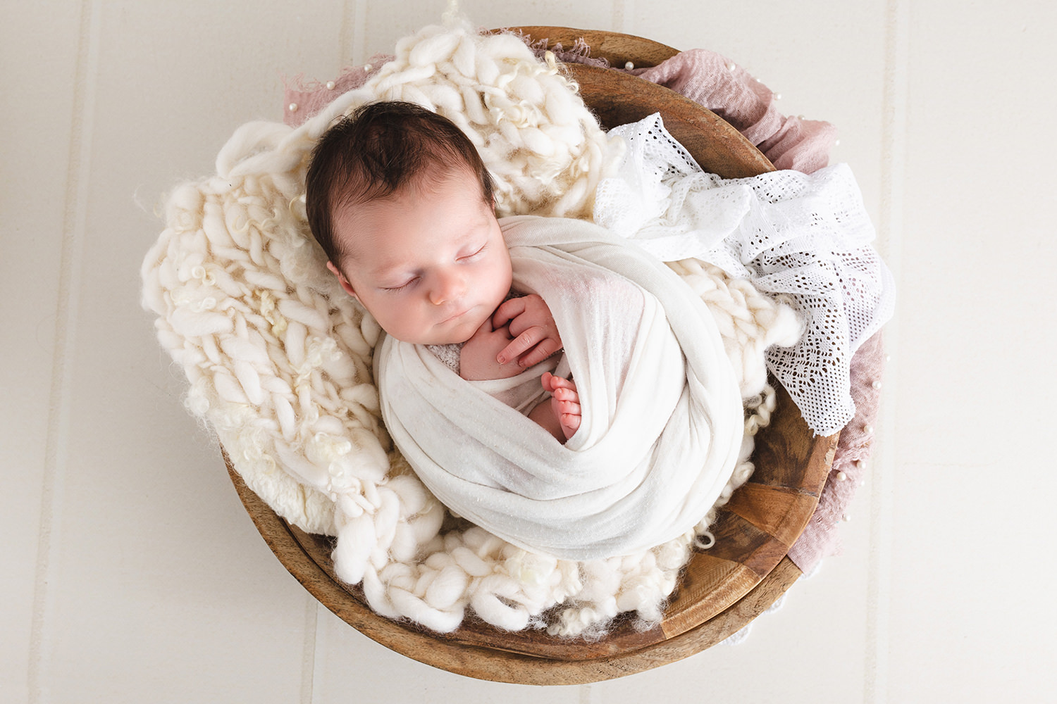 photo nouveau-né bébé Liège studio homeostasie photographie